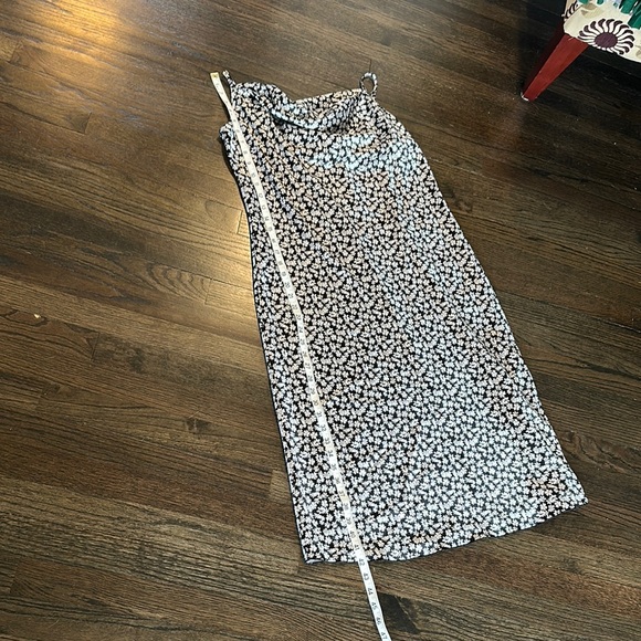 Bebe Black and White Slip Midi Dress for Wedding Guest NEW NWT Large L - Picture 4 of 7